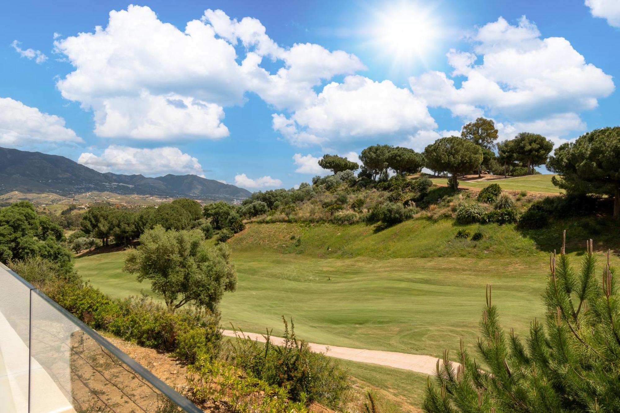 La Cala Golf Resort 3 Bed Apt - Sleek Corner Plot La Cala De Mijas Eksteriør bilde